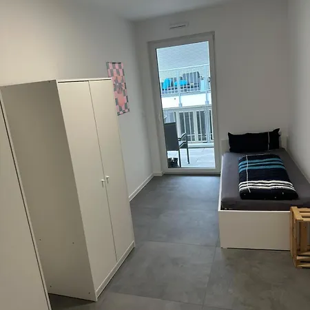 7 Personen 3 Schlafzimmer Balkon Zentrale Lage Apartamento
