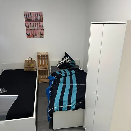 7 Personen 3 Schlafzimmer Balkon Zentrale Lage Apartment
