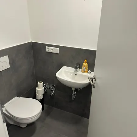 7 Personen 3 Schlafzimmer Balkon Zentrale Lage * Alzey