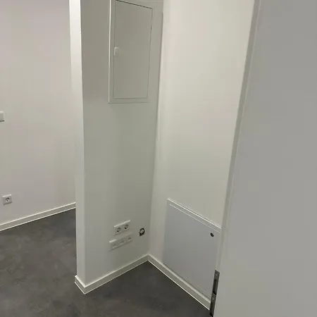 Apartment 7 Personen 3 Schlafzimmer Balkon Zentrale Lage *