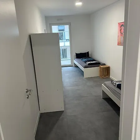 Apartment 7 Personen 3 Schlafzimmer Balkon Zentrale Lage
