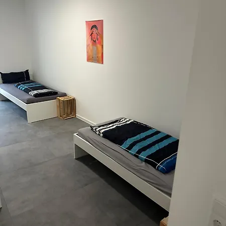 Apartment 7 Personen 3 Schlafzimmer Balkon Zentrale Lage *